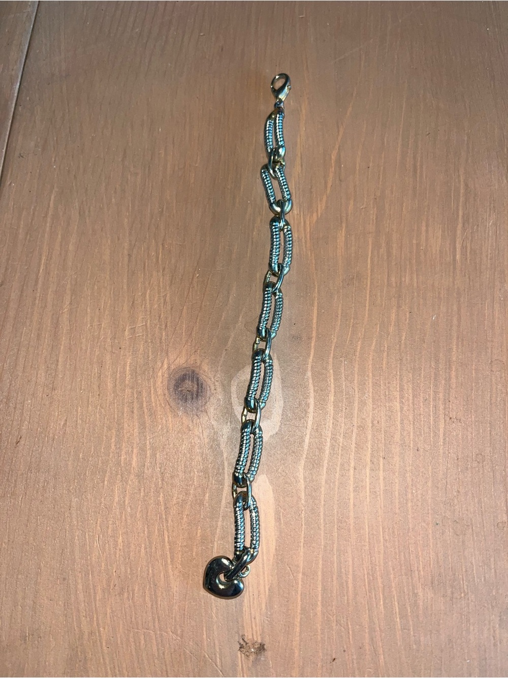 Dual tone mixed metal bracelet looks like Brighton heart ❤️ quality metal chain